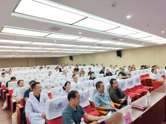 息縣第二醫(yī)療健康服務(wù)集團舉辦金年會2024年消化內(nèi)鏡診療技術(shù)學(xué)術(shù)交流培訓(xùn)會(圖3)